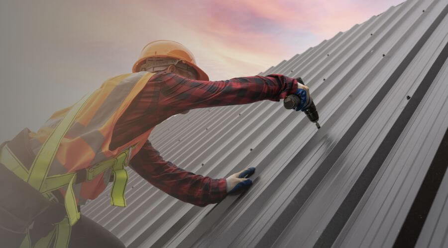 Expert Emergency Roof Repairs services in Robins, IA